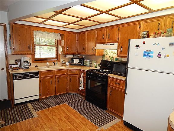 3rd image of 2881 S Wentward Ct
