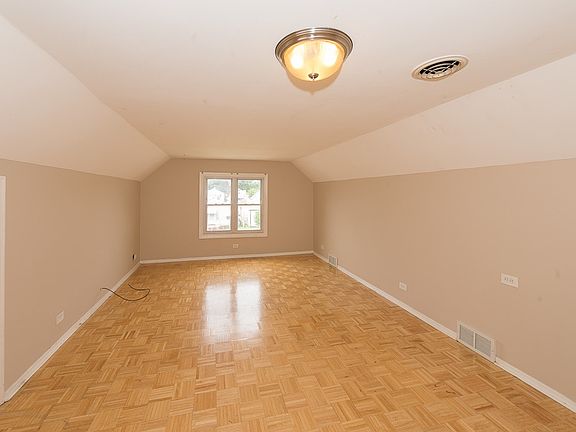 5th image of 1737 N 39th Ave