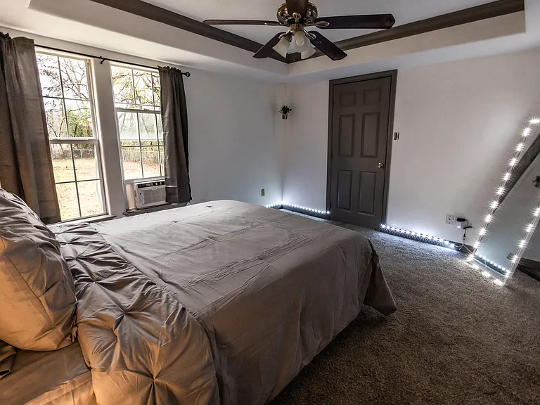 1215 E Line St — Photo 40