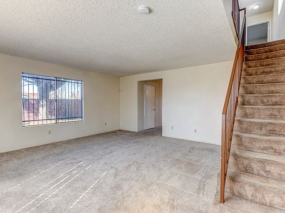 4th image of 1065 E Phillips Blvd