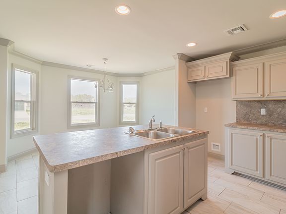 4th image of 1010 Lillian Michel Dr