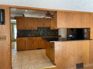 21602 Shady Ln, Saint Clair Shores, MI 48080