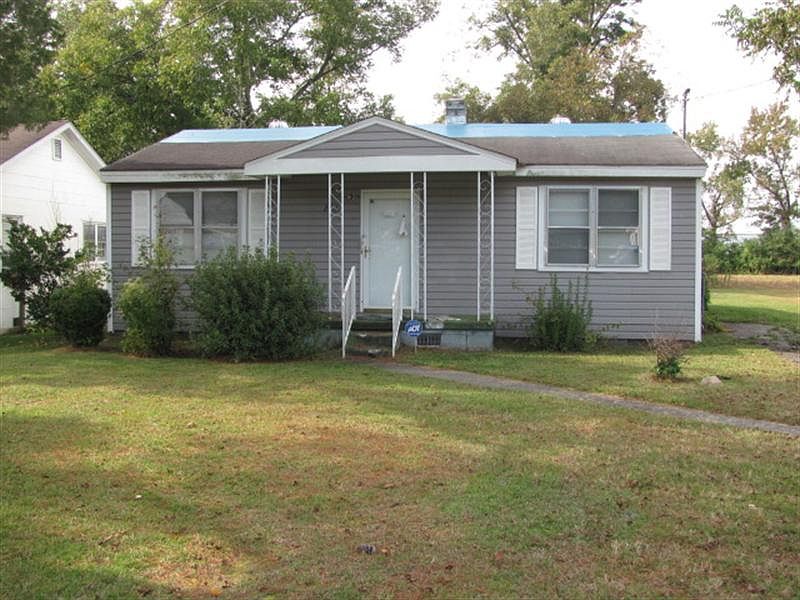 1st image of 2428 Chapman St