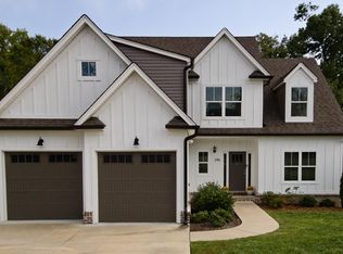 246 Canary Cir, Ringgold, GA 30736