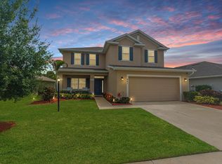861 NE WHISTLING DUCK Way, Port St Lucie, FL 34983