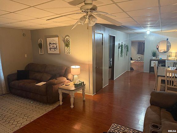 3rd image of 407 Morgan St