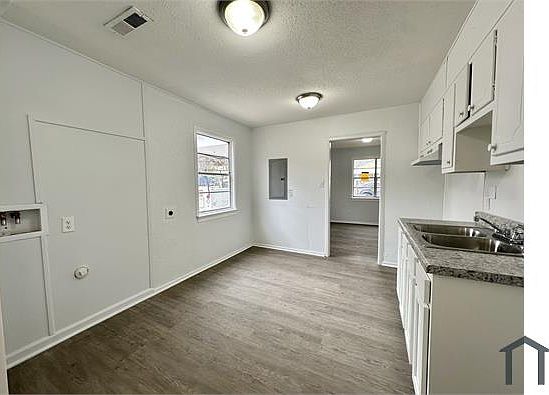 4th image of 80 Wilkes Cir