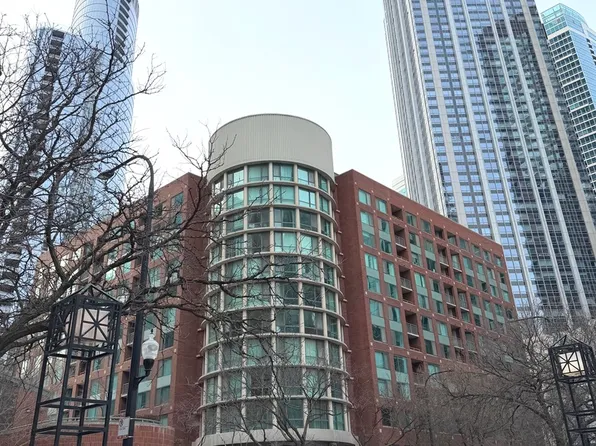 480 N McClurg Ct APT 520, Chicago, IL 60611