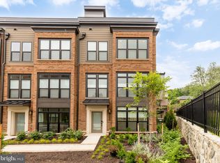 5530 Topaz Ln, Bethesda, MD 20816