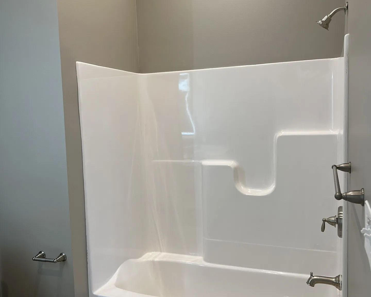 2 bed, 1200 sqft, $2,000 — Photo 4