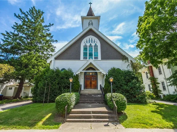 16 Washington St, Livonia, NY 14487