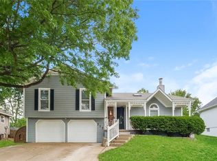717 SW 29th St, Blue Springs, MO 64015