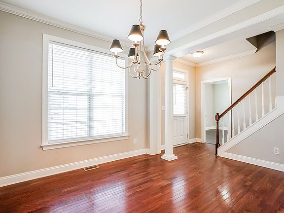 5th image of 308 Nelson Ln