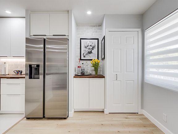 3rd image of 178 Tilford I #178