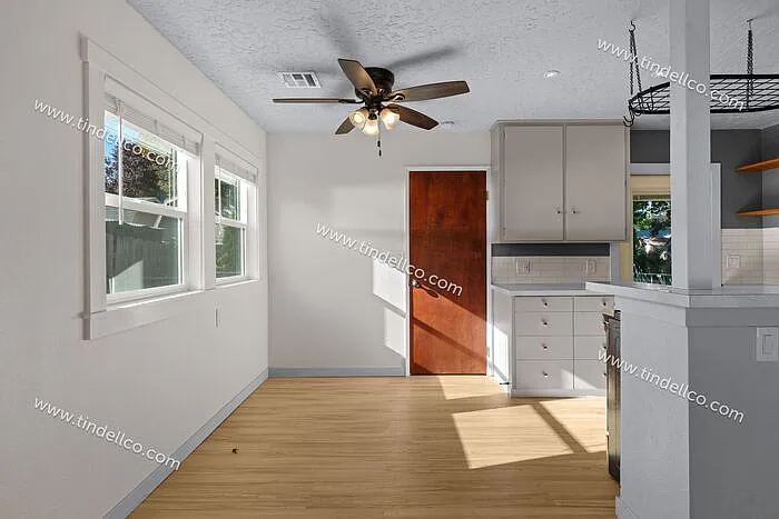 7927 N Olympia St — Photo 7