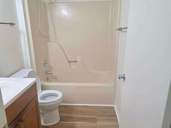 5th image of 3970 Sweeten Creek Rd APT B-8