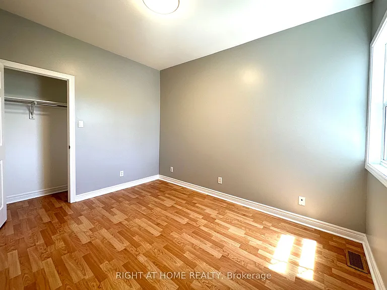 123 Lindsey Ave #UPPER — Photo 12