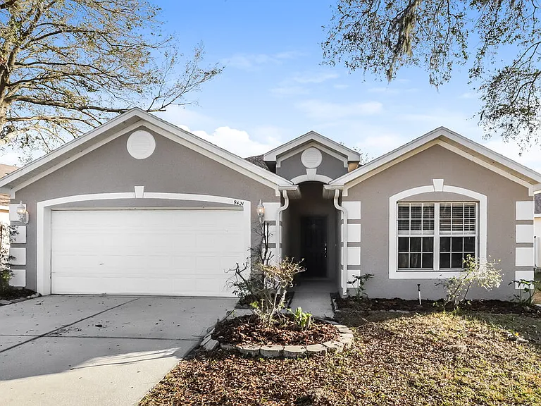 9421 Cypress Harbor Dr — Photo 1