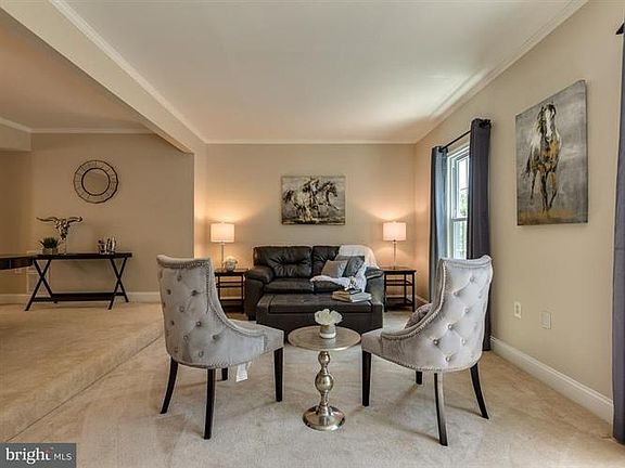 5th image of 10247 Colony Park Dr