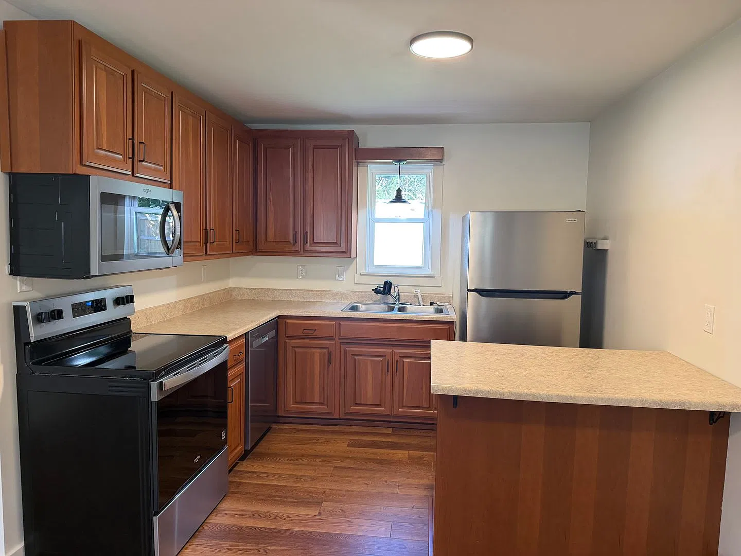 15775 Hallmark Lane — Photo 4