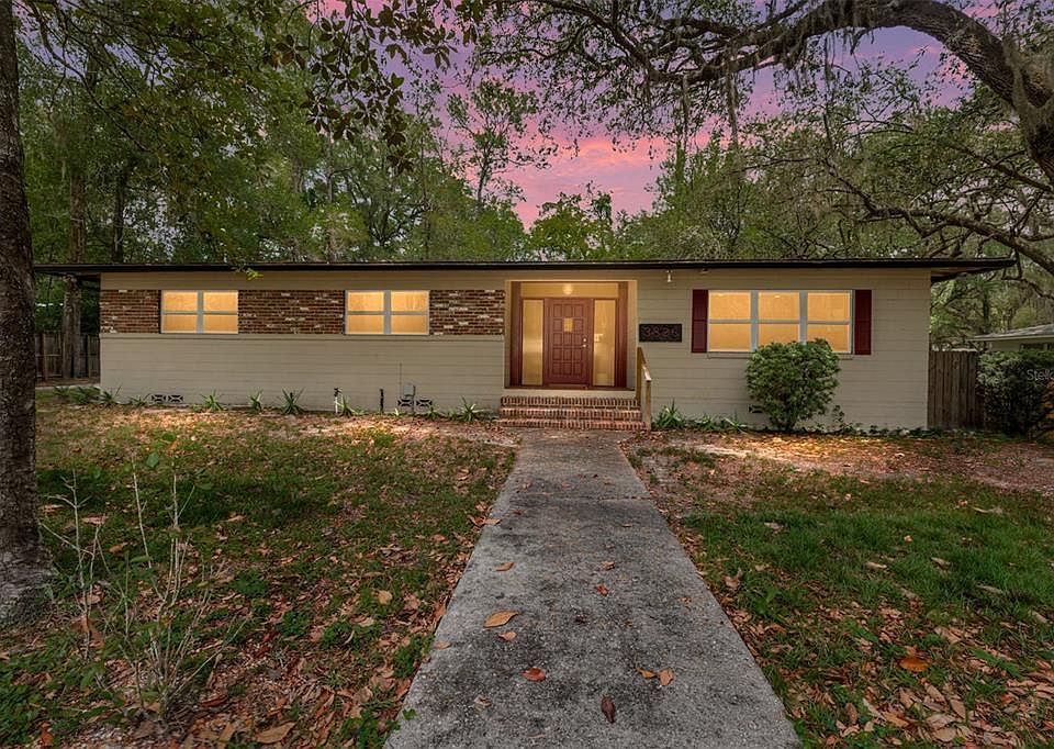 1st image of 3826 SW 2nd Ave