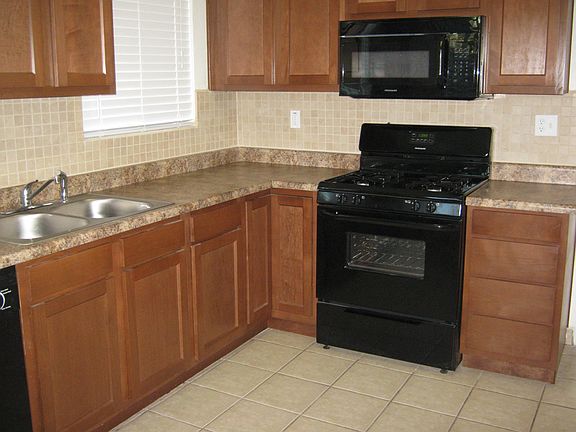 5th image of 3811 N 6th St APT A