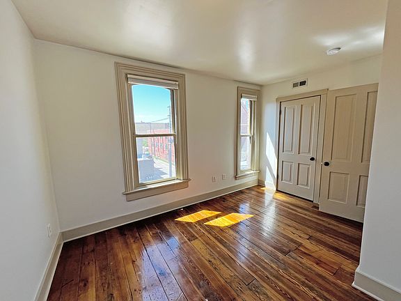 5th image of 248 W 11th St #3C