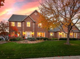 6328 Patrick Pointe Rd, Davenport, IA 52807