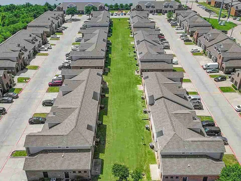 Prairie Estates — Photo 8