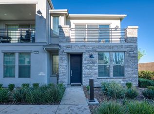 2789 E Tamarind Dr, Fresno, CA 93730