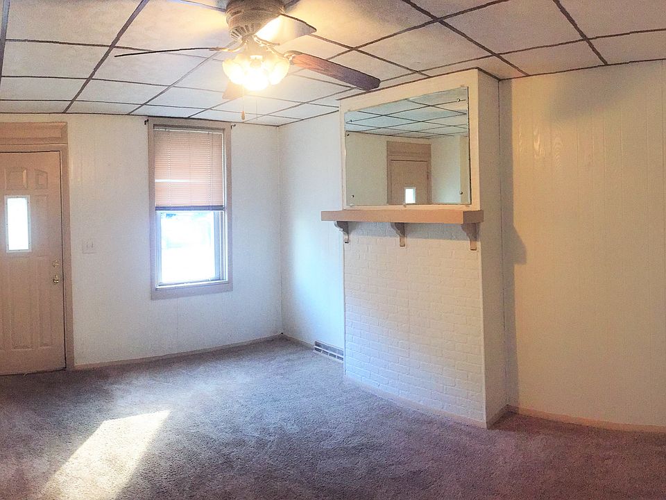 2nd image of 813 Evergreen Ave