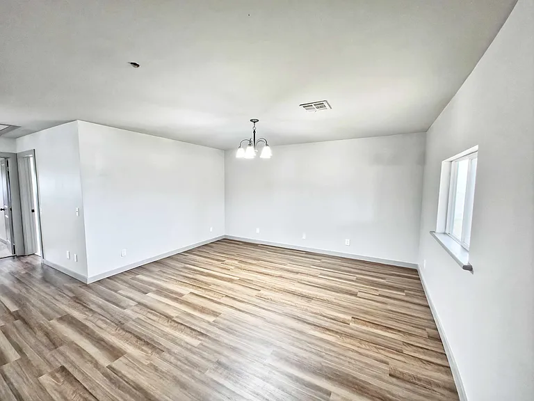 2750 Cobalt Ct NW — Photo 2
