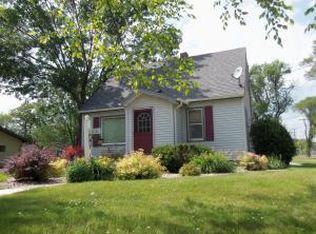 106 W 11th St, Morris, MN 56267