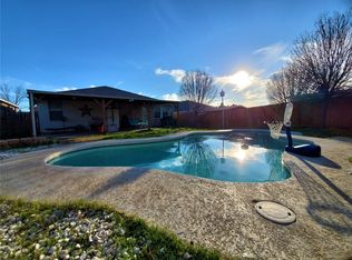 3237 Clydesdale Dr, Denton, TX 76210