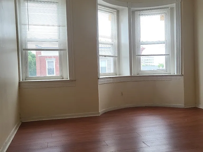 2203 Barclay St #1 — Photo 1
