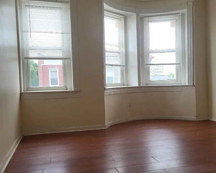 2203 Barclay St #1