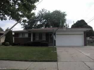 32132 Lancaster Dr, Warren, MI