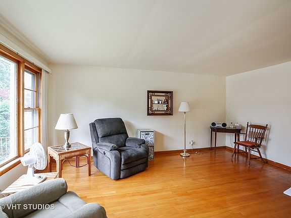 2nd image of 13200 S Mackinaw Ave