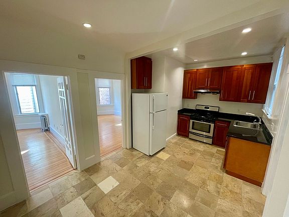2nd image of 1179 Pine St #217R