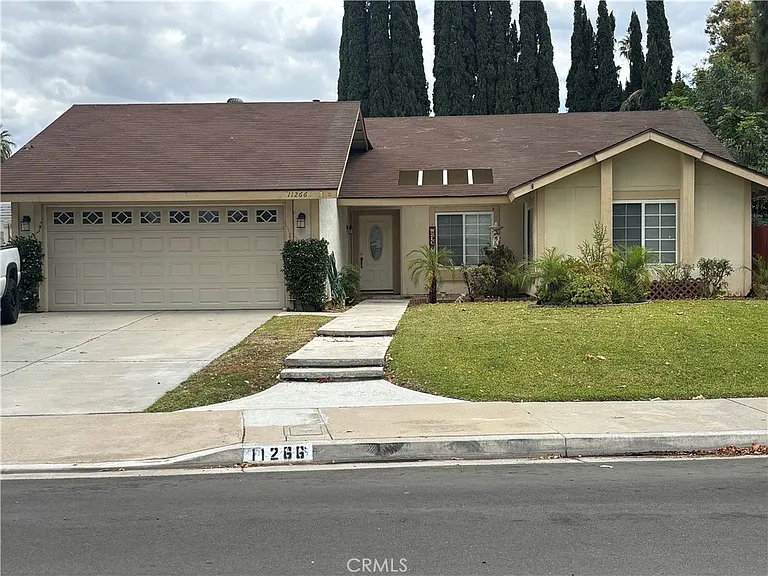11266 Ramway Rd — Photo 1