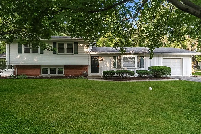 1315 Dunstan Rd photo 1