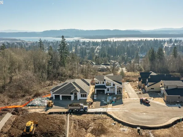 783 N V St, Washougal, WA 98671