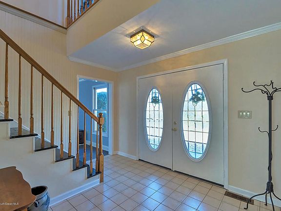 3rd image of 763 Tall Oaks Dr
