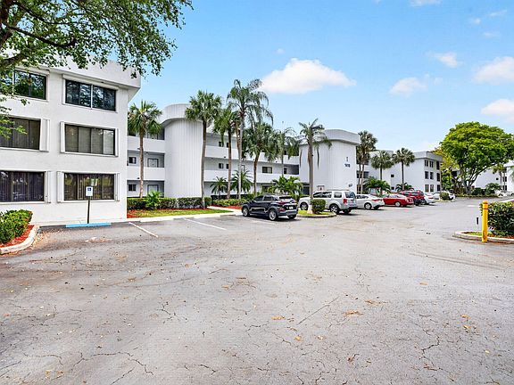 3rd image of 1410 Sheridan Street #19i