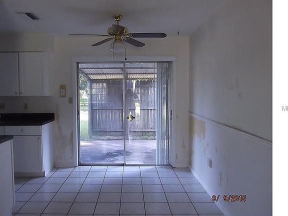 4th image of 970 Pinecrest Dr W