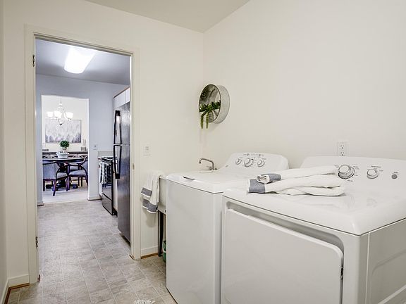 3rd image of 18255 Manorwood S #0wmgapysv