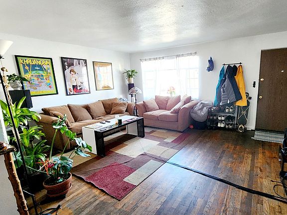3rd image of 111 E Plum St #117/119