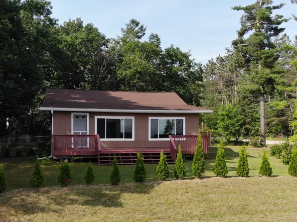 14168 Helmond Dr, Cheboygan, MI 49721