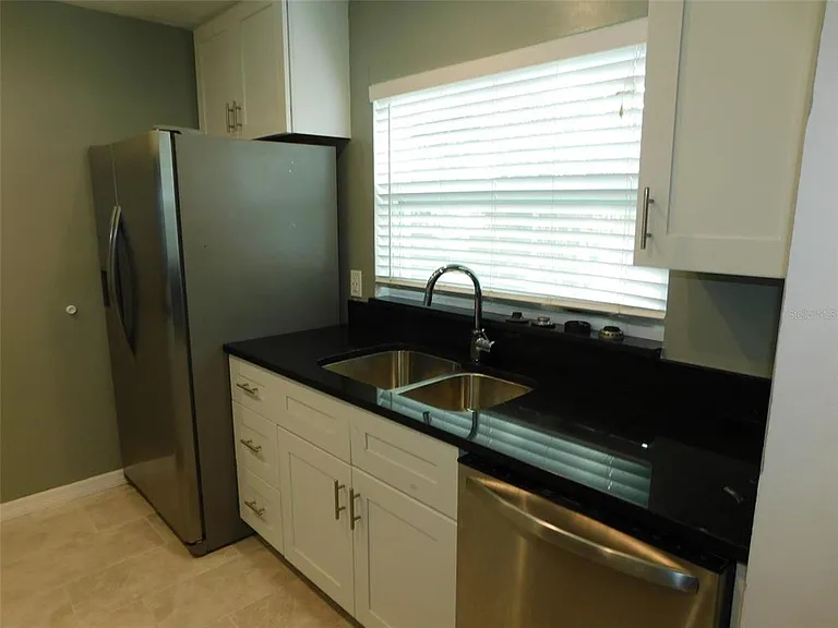 1241 Turner St #2 — Photo 4