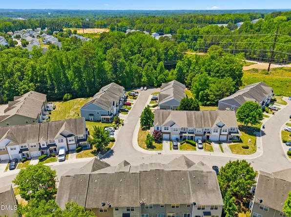 1320 Stone Manor Dr, Raleigh, NC 27610